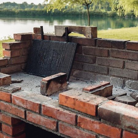 Laguna Club Lake Resort Donji Zabar エクステリア 写真