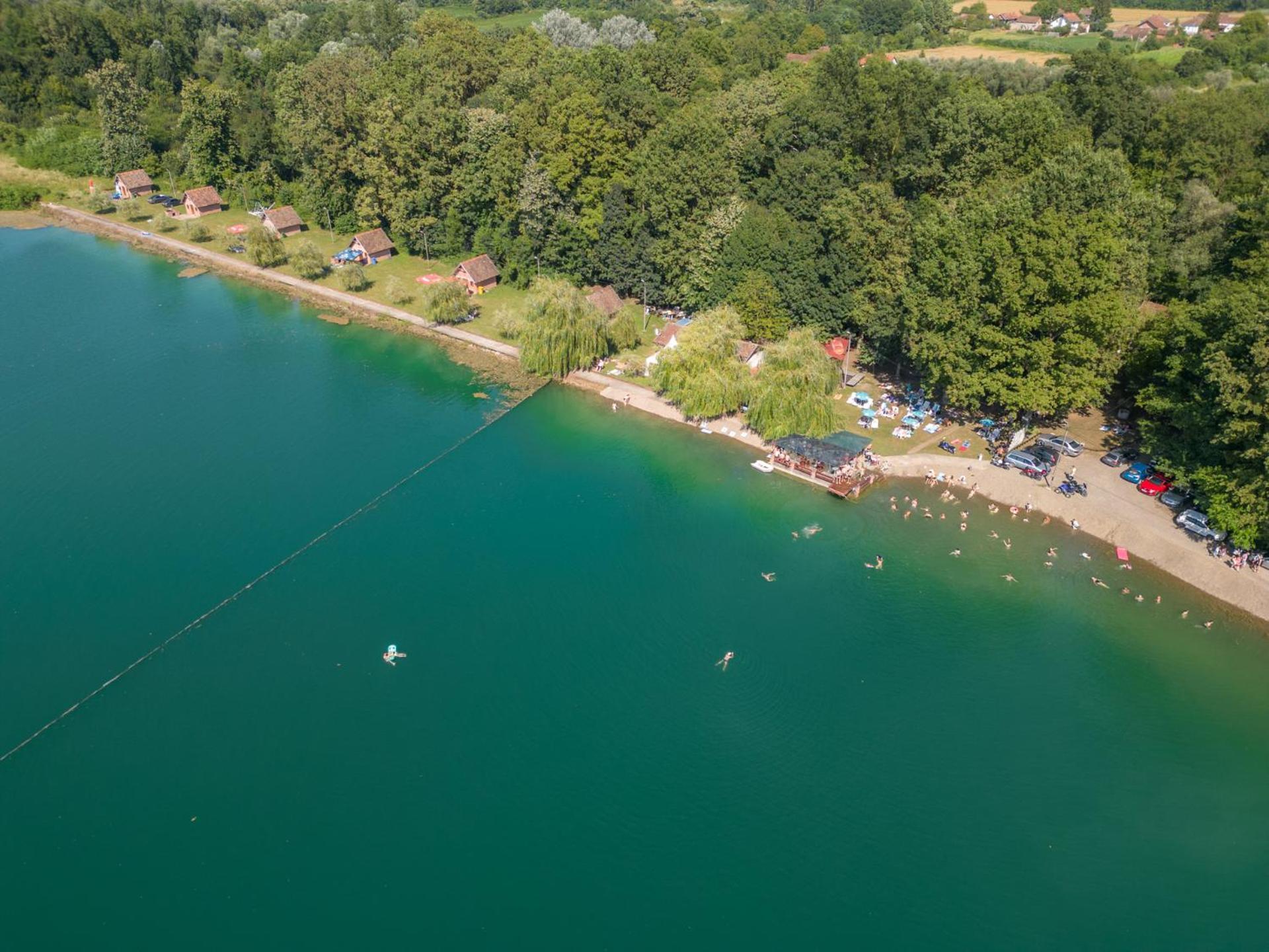 Laguna Club Lake Resort Donji Zabar エクステリア 写真